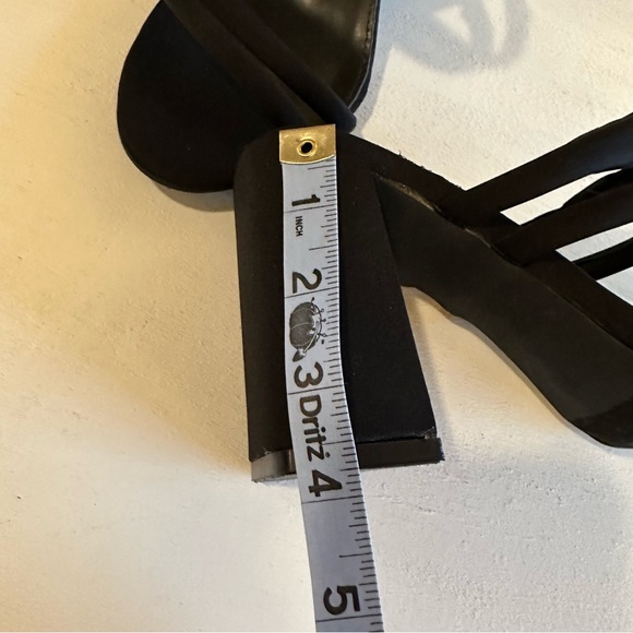 She & In Slip On Block Heeled Sandals - Black Size 8.5 - Picture 13 of 13